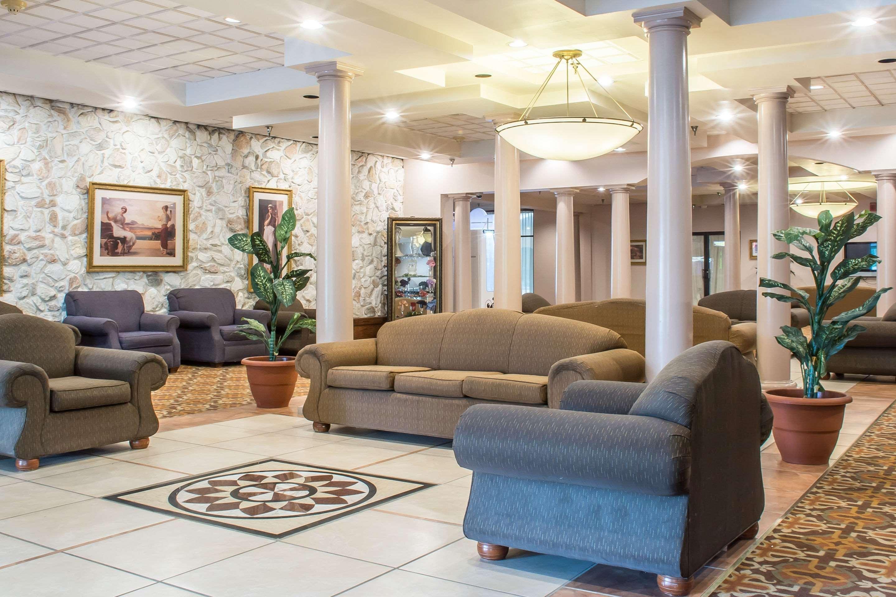 בטביה Quality Inn & Suites Palm Island Indoor Waterpark מראה חיצוני תמונה